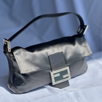 baguette FENDI