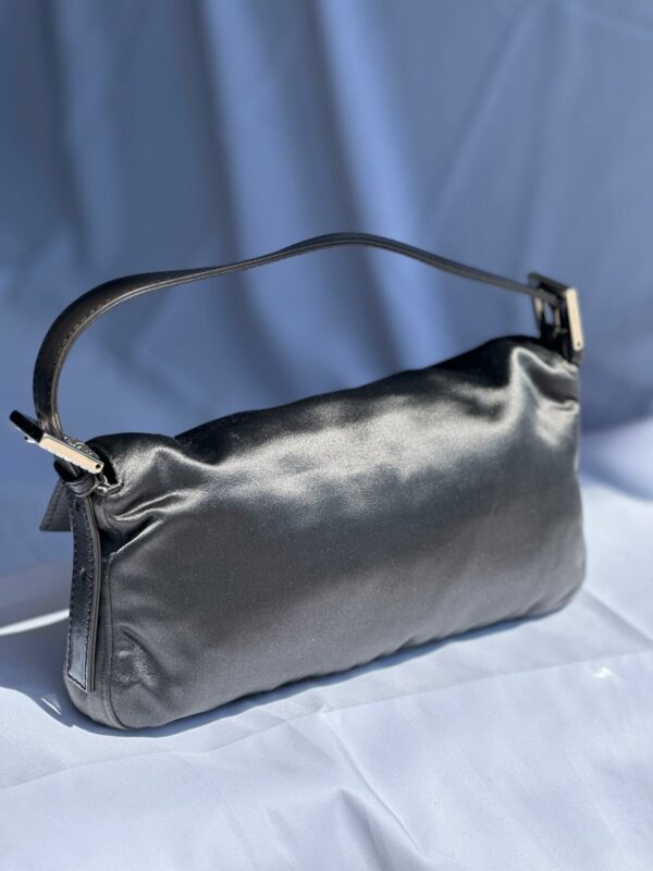 baguette FENDI