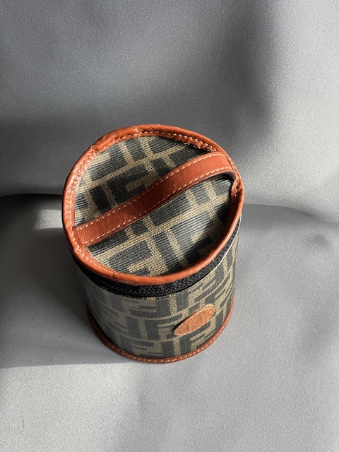 FENDI Monogram Zucca Pochette (anni ‘90)