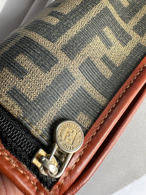 FENDI Monogram Zucca Pochette (anni ‘90)