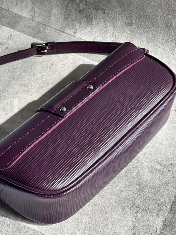 Louis Vuitton Purple Epi Montaigne Pochette (2008)