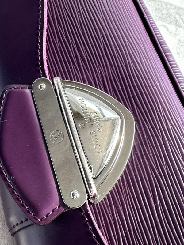 Louis Vuitton Purple Epi Montaigne Pochette (2008)