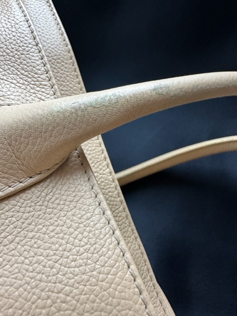 Chanel Caviar Executive Bag (2010/2011) loop