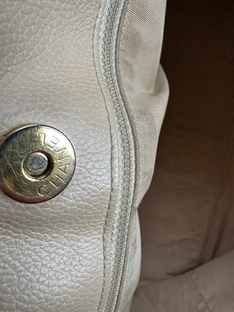 Chanel Caviar Executive Bag (2010/2011) loop