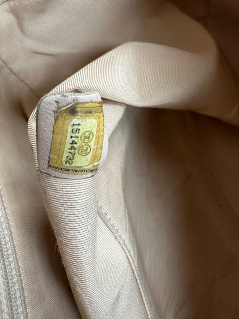 Chanel Caviar Executive Bag (2010/2011) loop