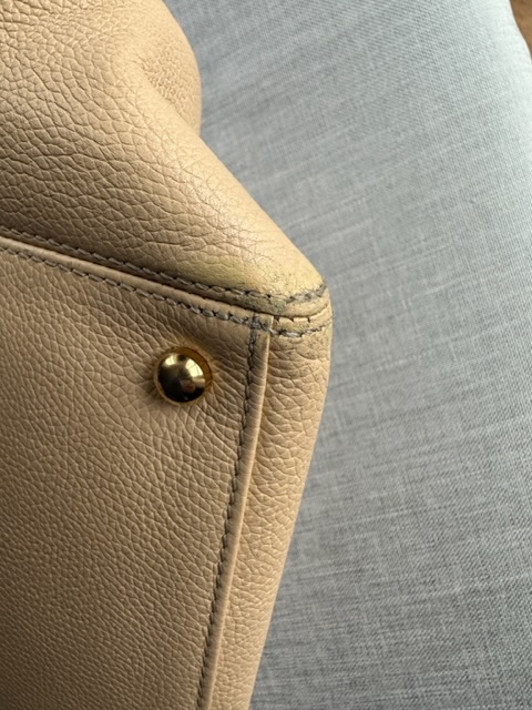 Chanel Caviar Executive Bag (2010/2011) loop