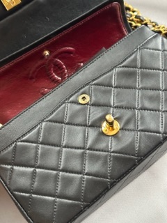 Chanel Timeless Classique Double Flap Small Bag (1989/1991)