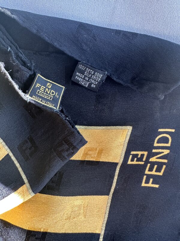 Fendi Black&Gold Pequin Foulard (anni ‘90)