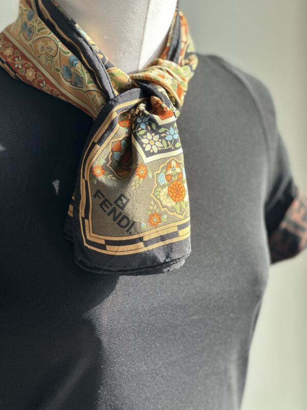 Vintage Fendi Foulard (anni ‘80/‘90)