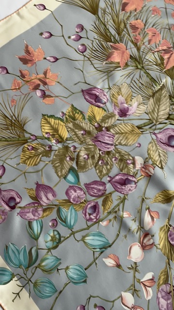 Vintage Salvatore Ferragamo Foulard (Anni ‘80)