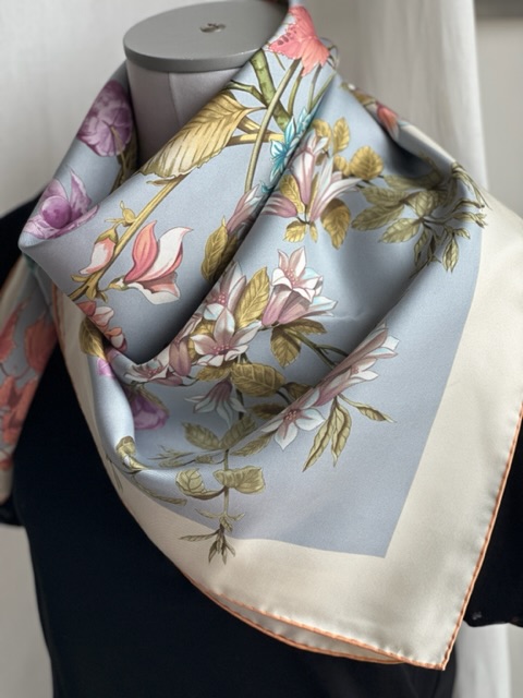 Vintage Salvatore Ferragamo Foulard (Anni ‘80)