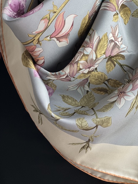 Vintage Salvatore Ferragamo Foulard (Anni ‘80)