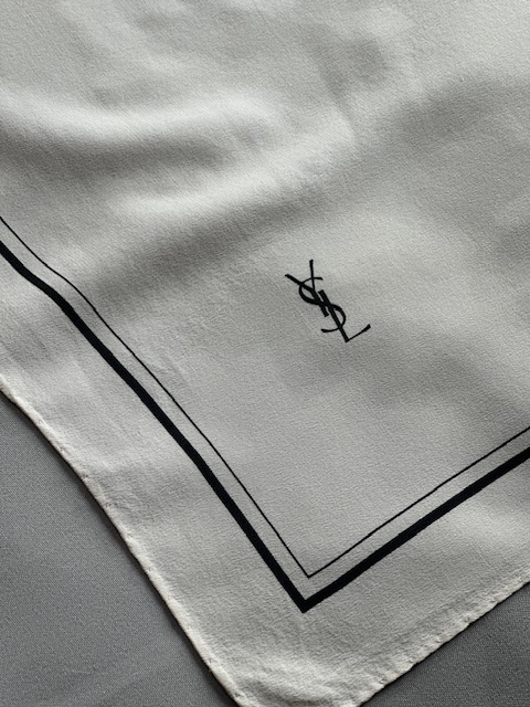 Vintage YSL Foulard (1980)