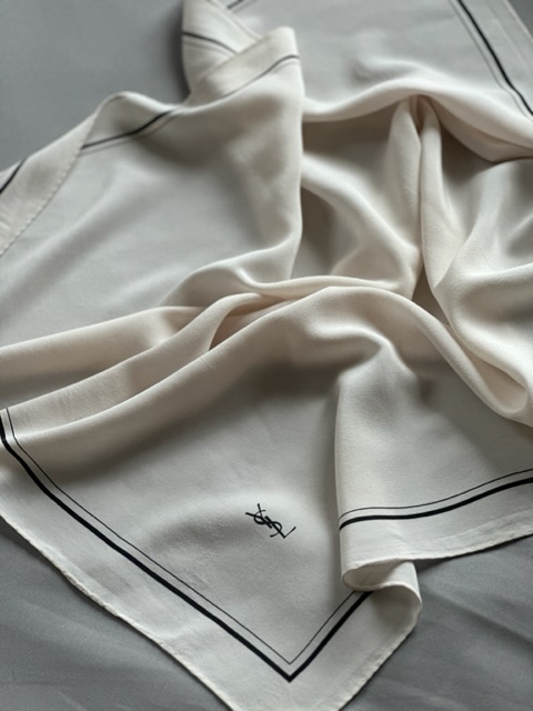 Vintage YSL Foulard (1980)