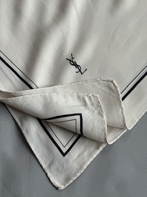 Vintage YSL Foulard (1980)