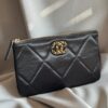 Pochette Chanel 19 in Satin (2021)