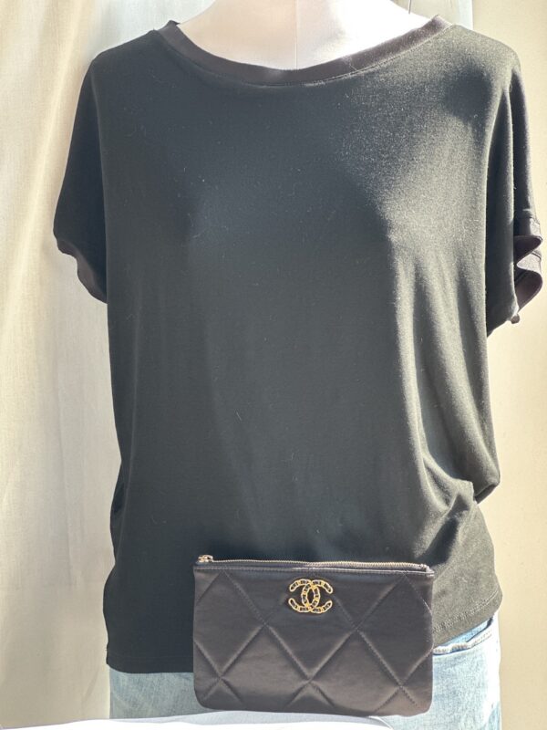 Pochette Chanel 19 in Satin (2021)