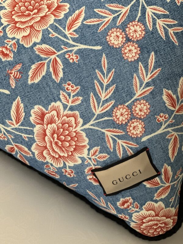 Gucci Red Heart Jacquard Cushion (2019/2020)