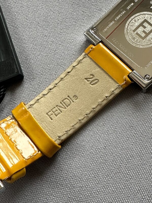 Fendi Mania 4000L Watch (anni 2000)