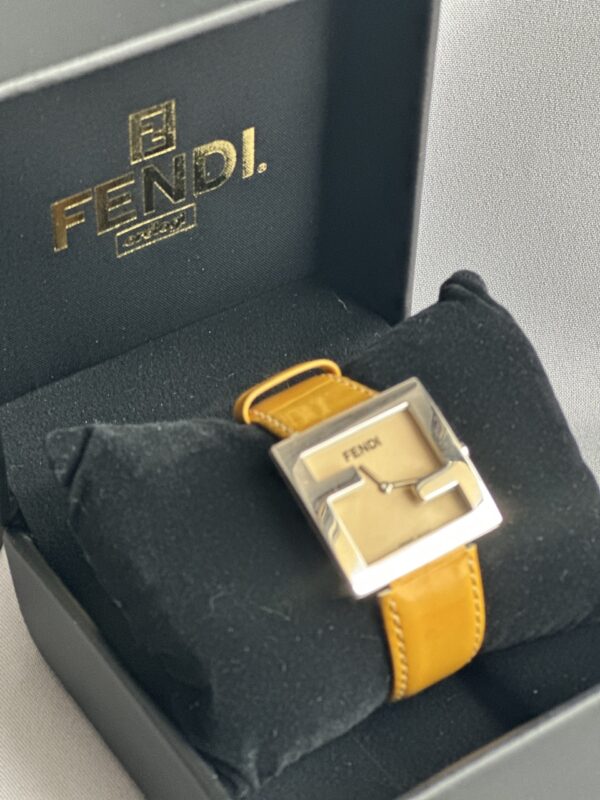 Fendi Mania 4000L Watch (anni 2000)