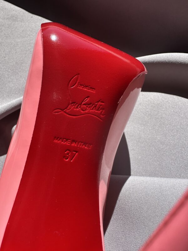 Christian Louboutin Hot Chick (100mm)