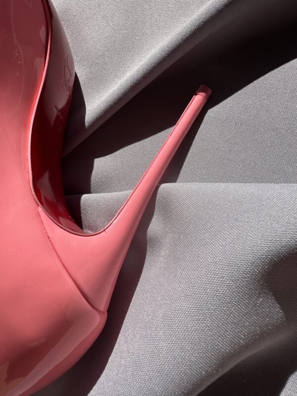 Christian Louboutin Hot Chick (100mm)
