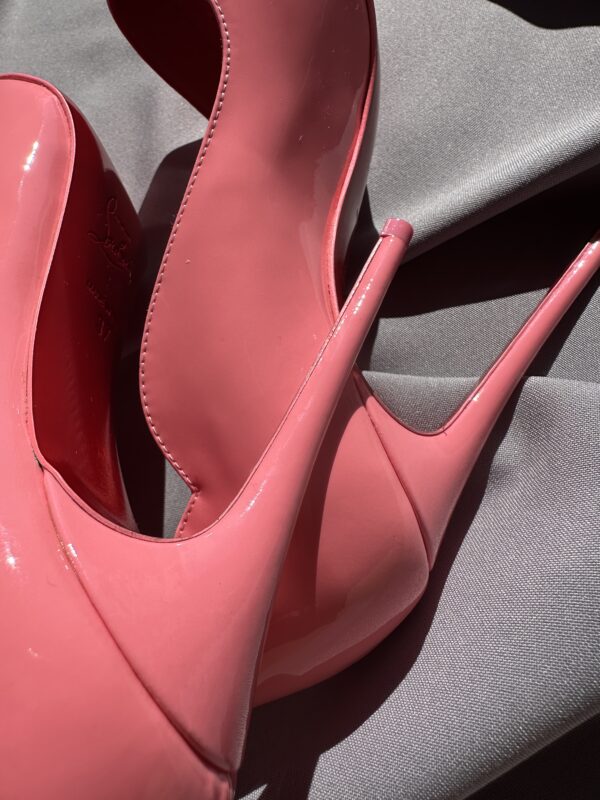 Christian Louboutin Hot Chick (100mm)