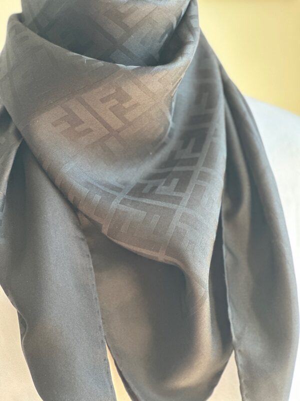 Fendi Black Monogram Zucca Foulard (anni ‘80/90)