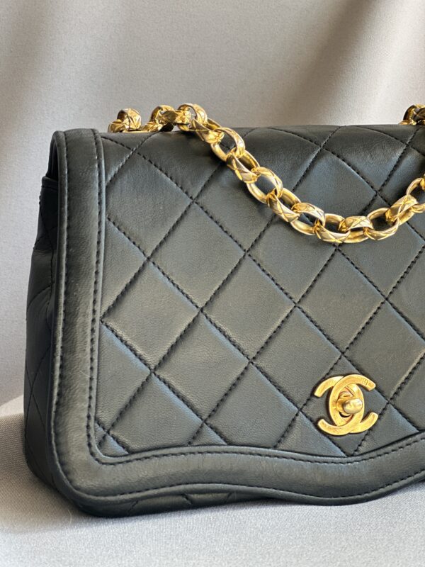 Chanel Vintage Bijoux Chain Mini Flap Bag (1989/1991)