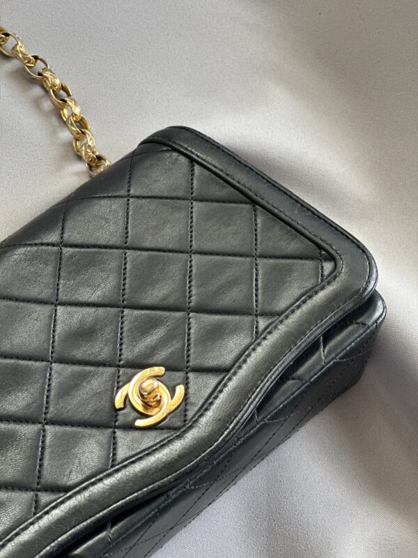 Chanel Vintage Bijoux Chain Mini Flap Bag (1989/1991)