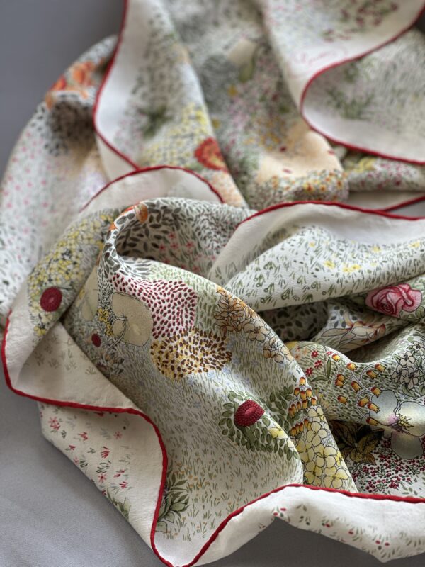 Gucci Flora Silk Foulard (1980)