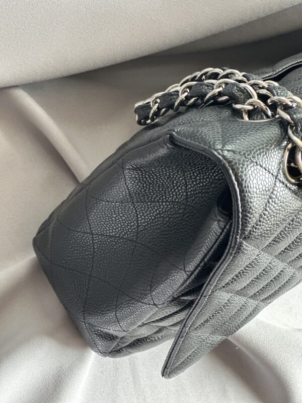 Chanel Timeless Caviar Maxi Jumbo (2009/2010)
