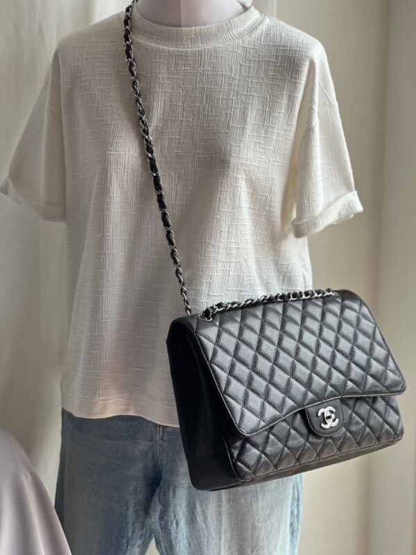 Chanel Timeless Caviar Maxi Jumbo (2009/2010)