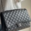 Chanel Timeless Caviar Maxi Jumbo (2009/2010)