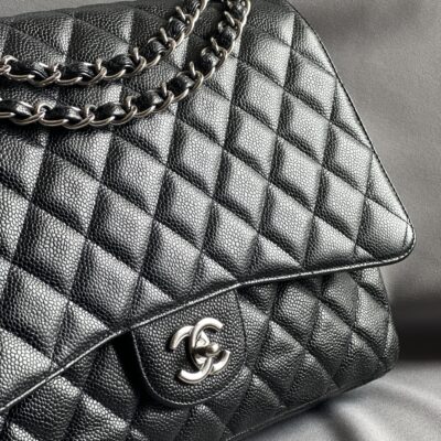 Chanel Timeless Caviar Maxi Jumbo (2009/2010)