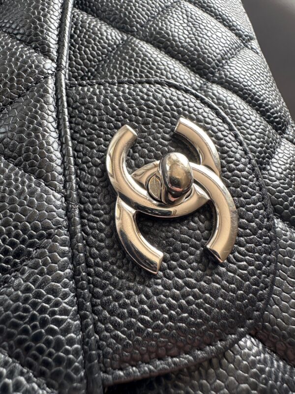Chanel Timeless Caviar Maxi Jumbo (2009/2010)