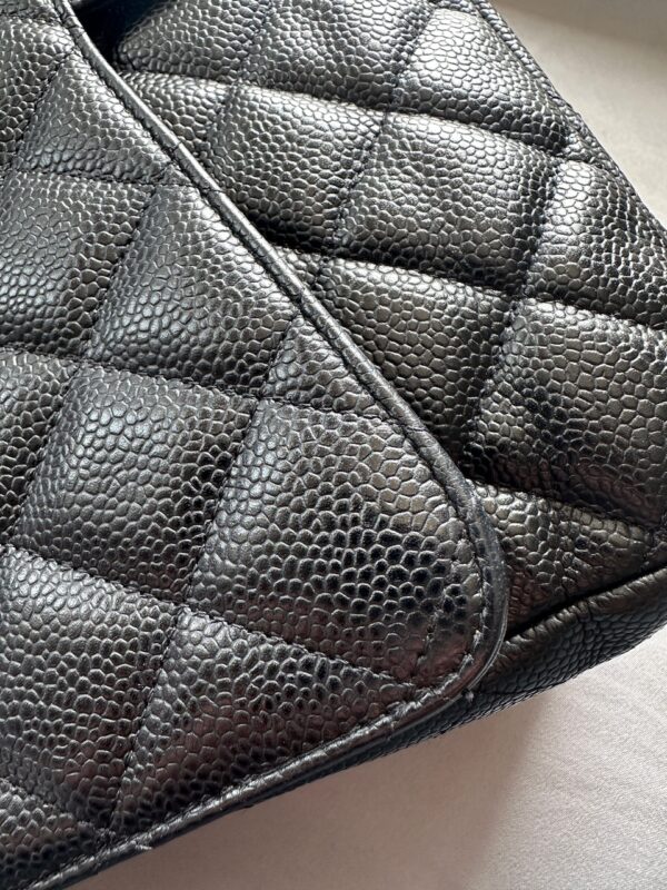 Chanel Timeless Caviar Maxi Jumbo (2009/2010)