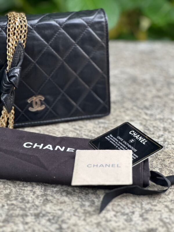 Chanel Vintage Six Chains Bag (1986/1988)