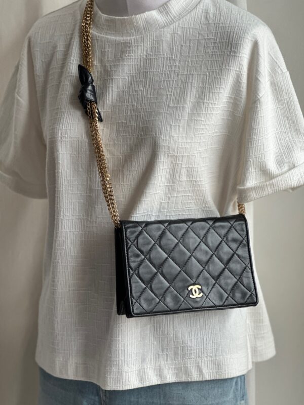 Chanel Vintage Six Chains Bag (1986/1988)