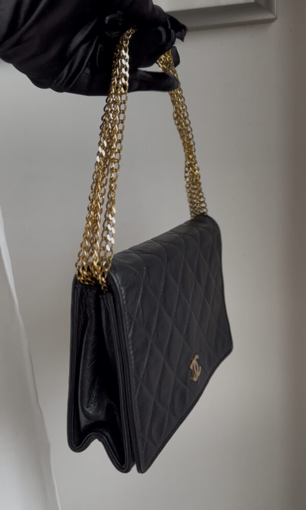 Chanel Vintage Six Chains Bag (1986/1988)
