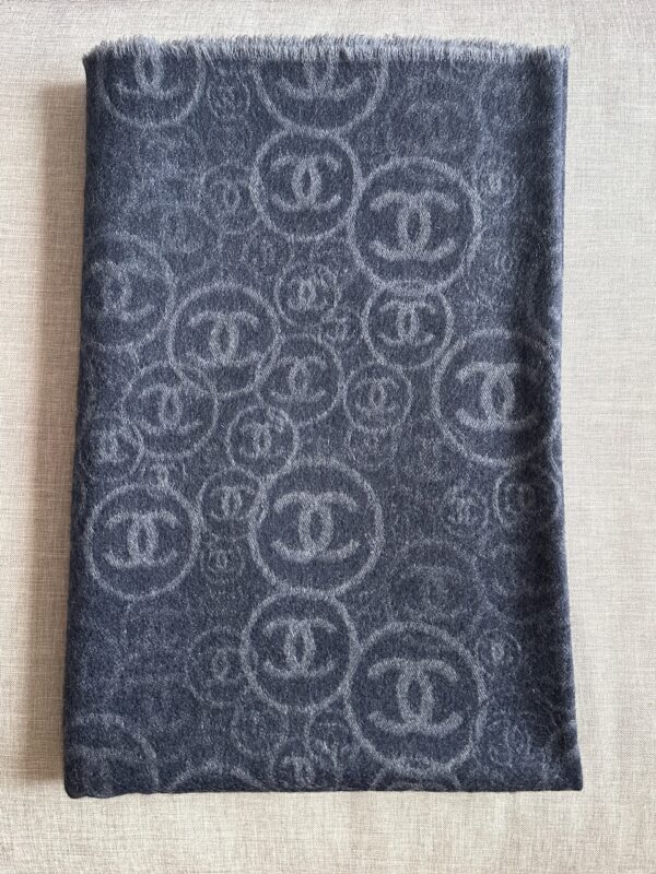 Chanel Plaid/Maxi Stola in 100% Cachemire