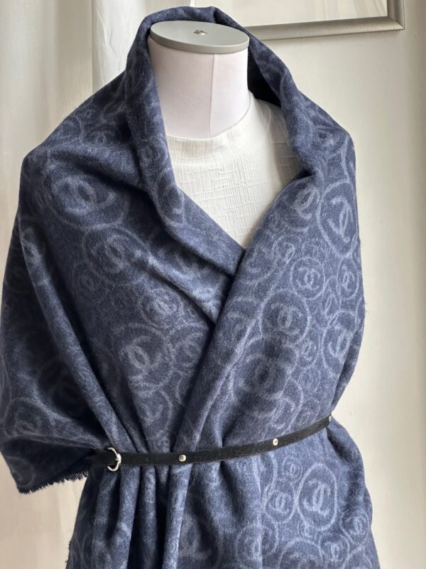 Chanel Plaid/Maxi Stola in 100% Cachemire