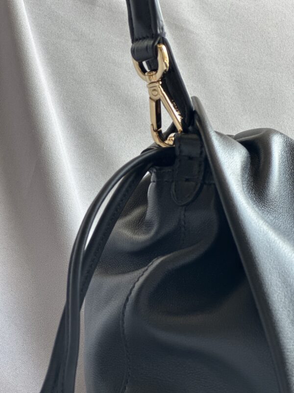 Fendi Large Mamma Baguette (2025)