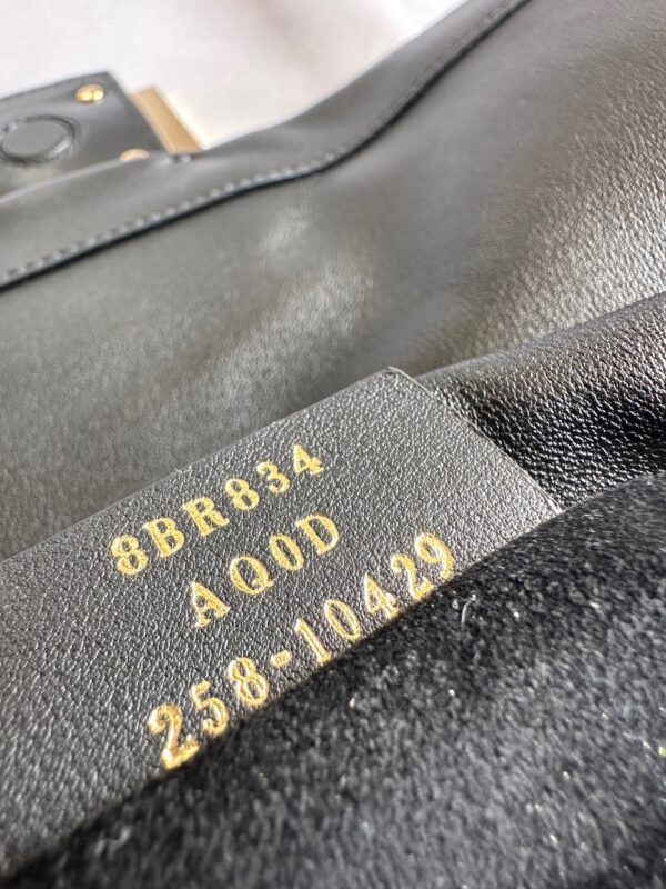 Fendi Large Mamma Baguette (2025)