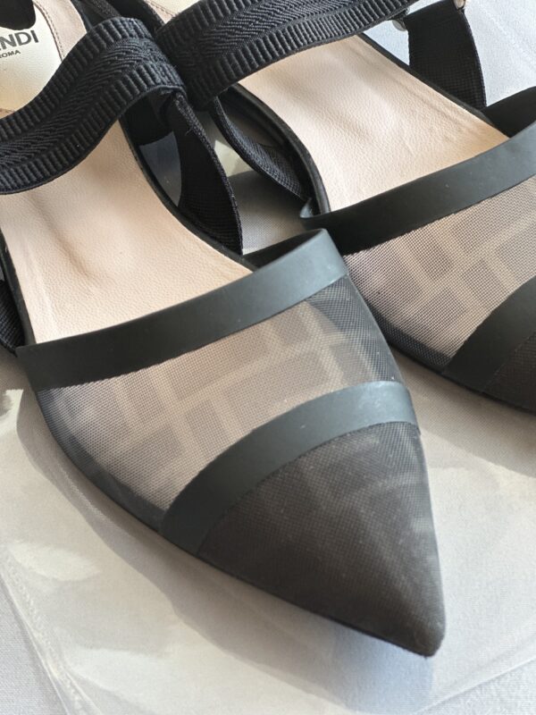 Fendi Colibrì Flat Slingback
