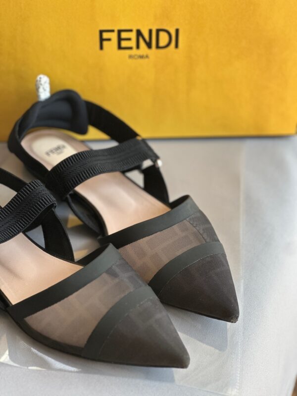 Fendi Colibrì Flat Slingback