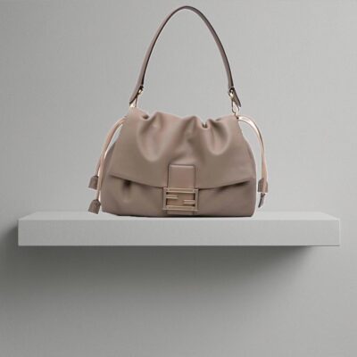 FENDI LARGE MAMMA BAGUETTE (2025)