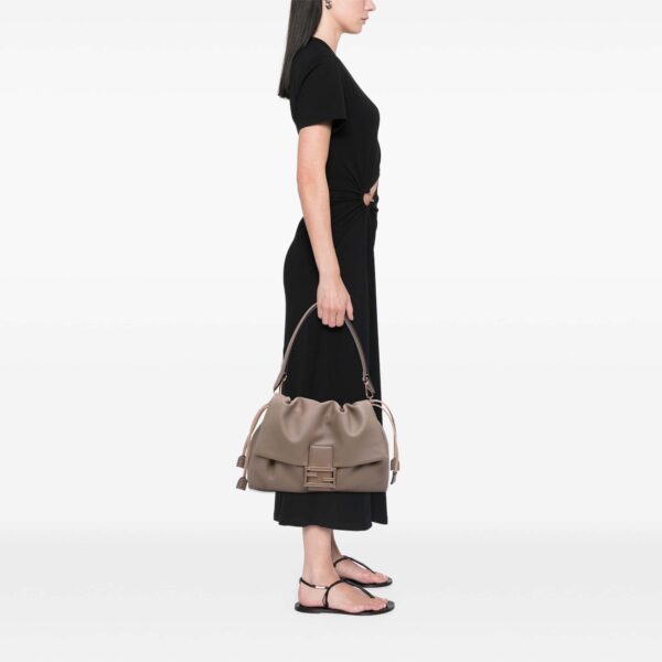 FENDI LARGE MAMMA BAGUETTE (2025)