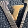 IMG_5679 Louis Vuitton Taurillon Infinity Chain Capucines MM (2025)
