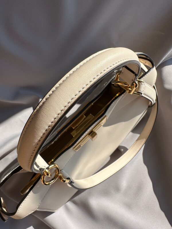 img_3053 Fendi Peekaboo ISeeU Medium White Embroidery (2023)